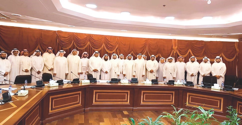 السيار: التعاونيات «بلا صيدليات» من 15 نوفمبر