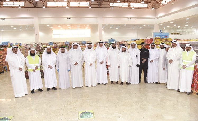 الشعيب: افتتاح السوق «C» لتعاونية صباح الأحمد السكنية في 12 يوماً.. واستثمار الديبلوماسية الكويتية في تأمين الغذاء